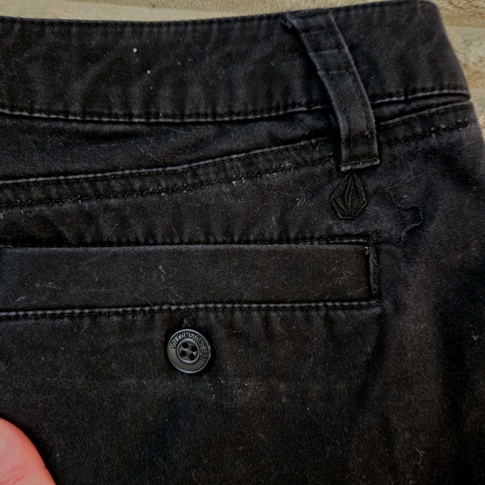 Volcom Juniors Black Casual Shorts Size 3 Skater Surf Chino Pocketed Y2k - Picture 7 of 7